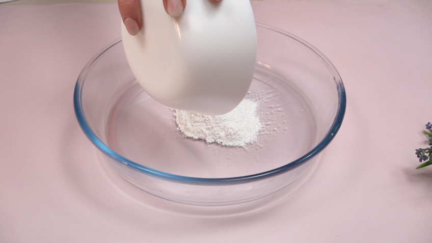 Ajout du SCI dans le bol pour commencer la phase sèche