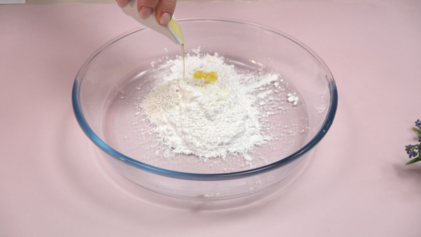 Fonte de l'huile de coco au bain-marie