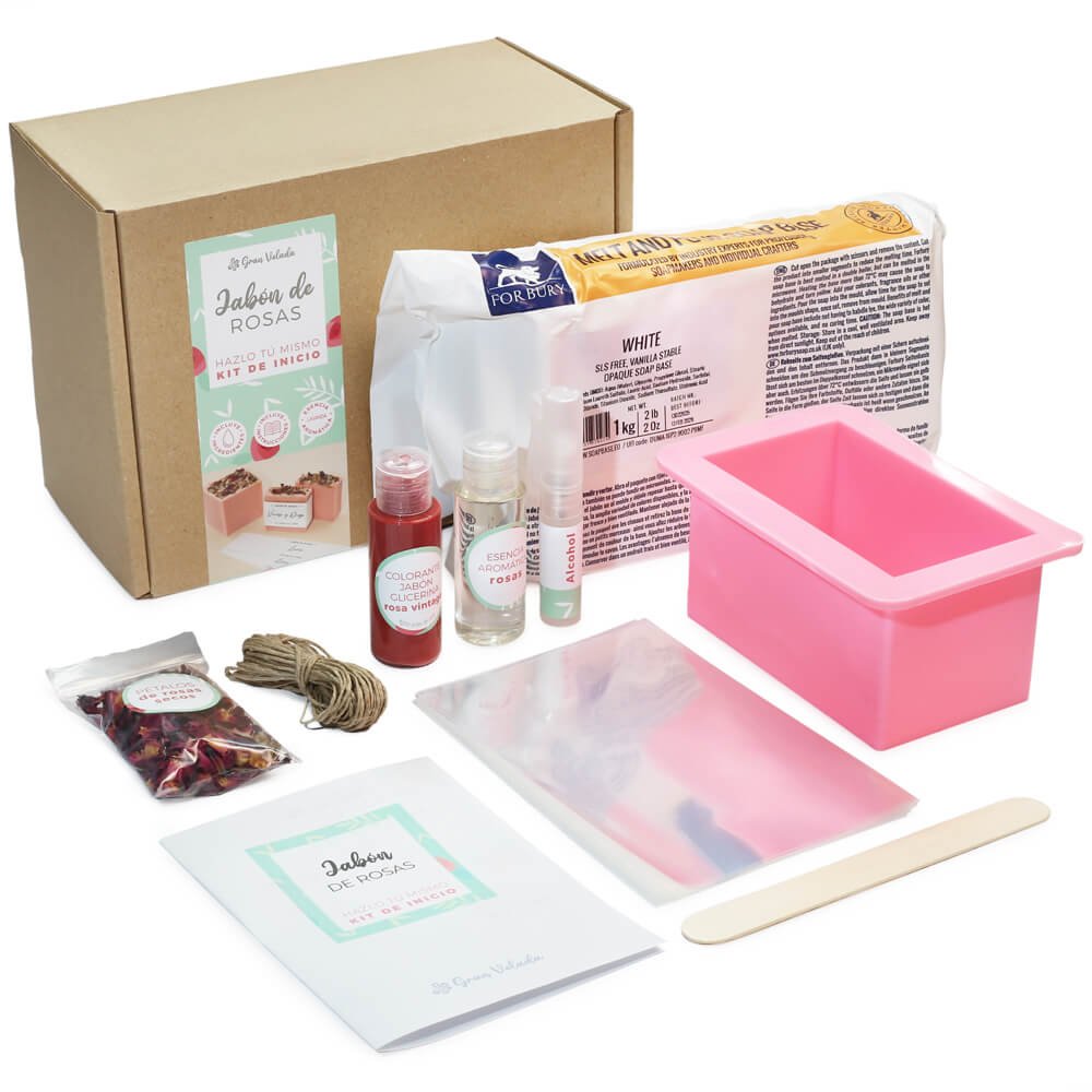 Resultado final del kit para hacer jabón de rosas
